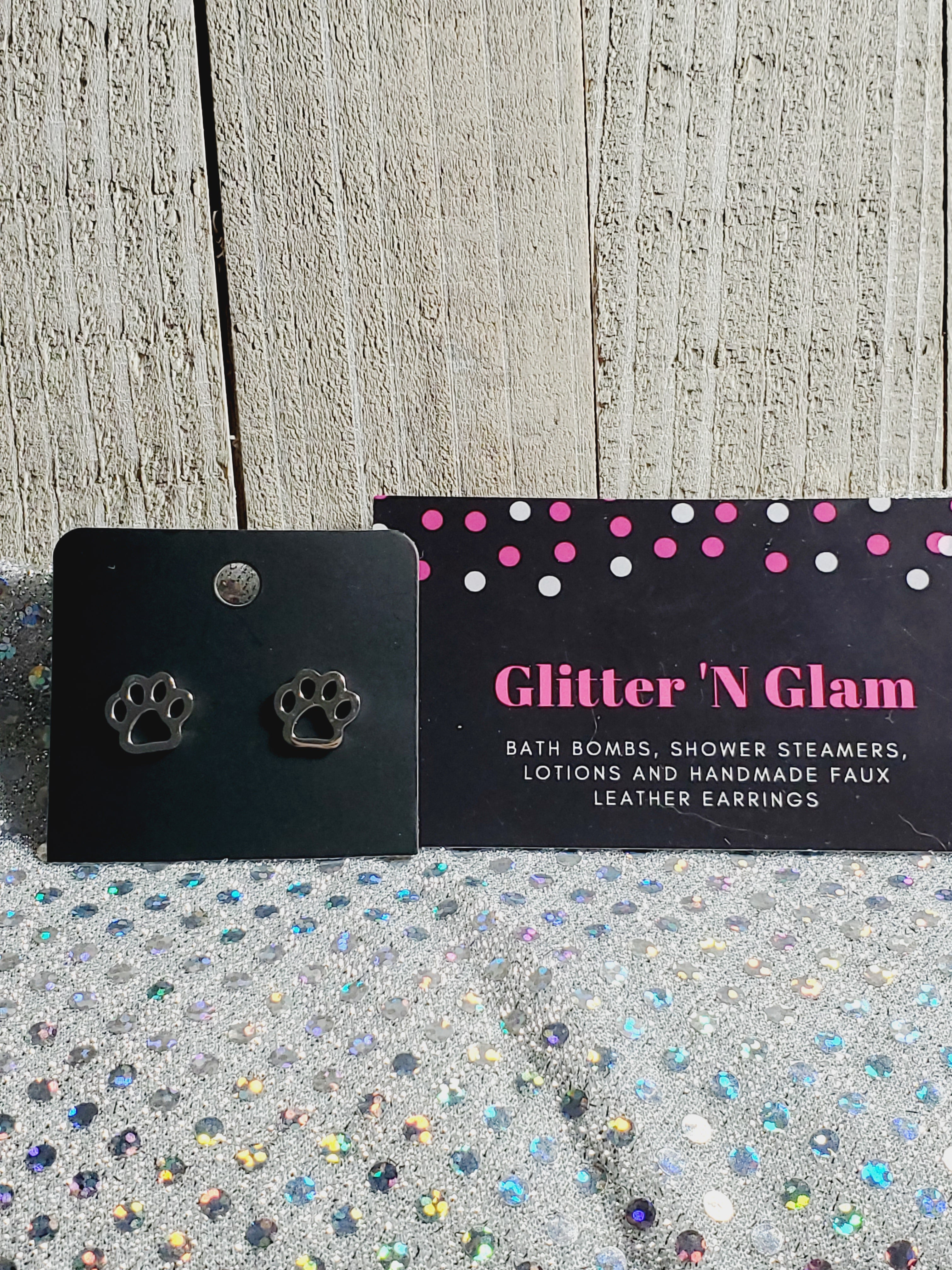 734 Silver Paw Print Stud Earrings