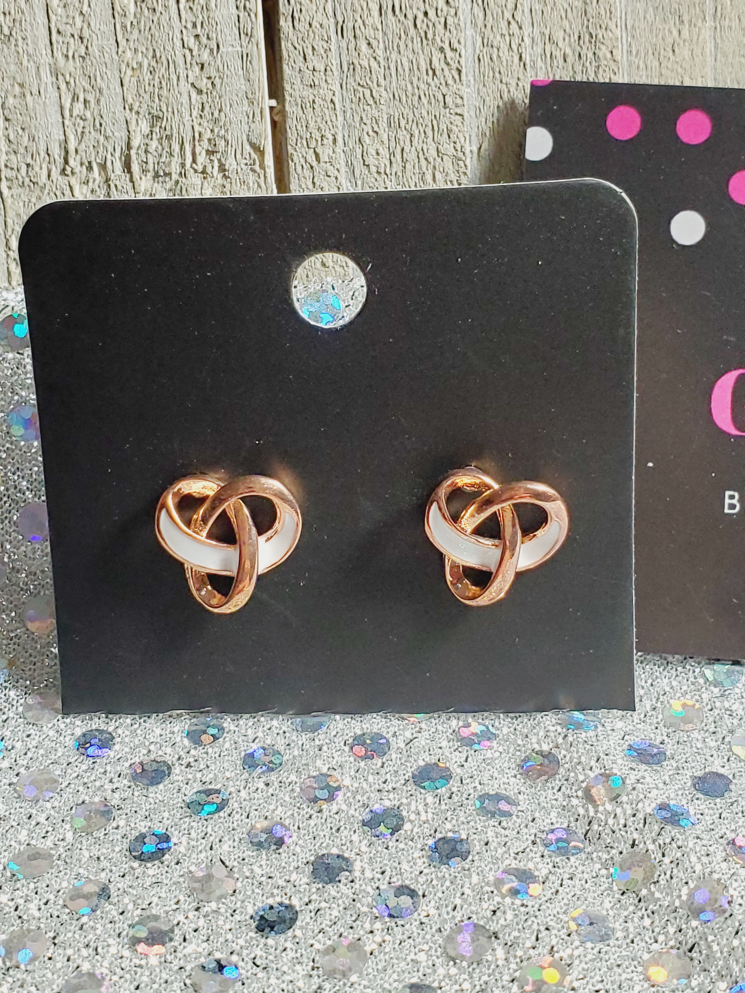 854 Rosegold/White Knots Stud Earrings