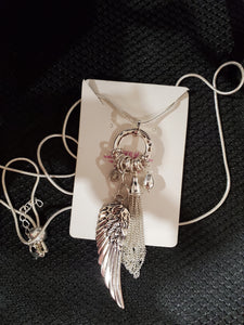 560 Silver Sweater Necklace with Wing