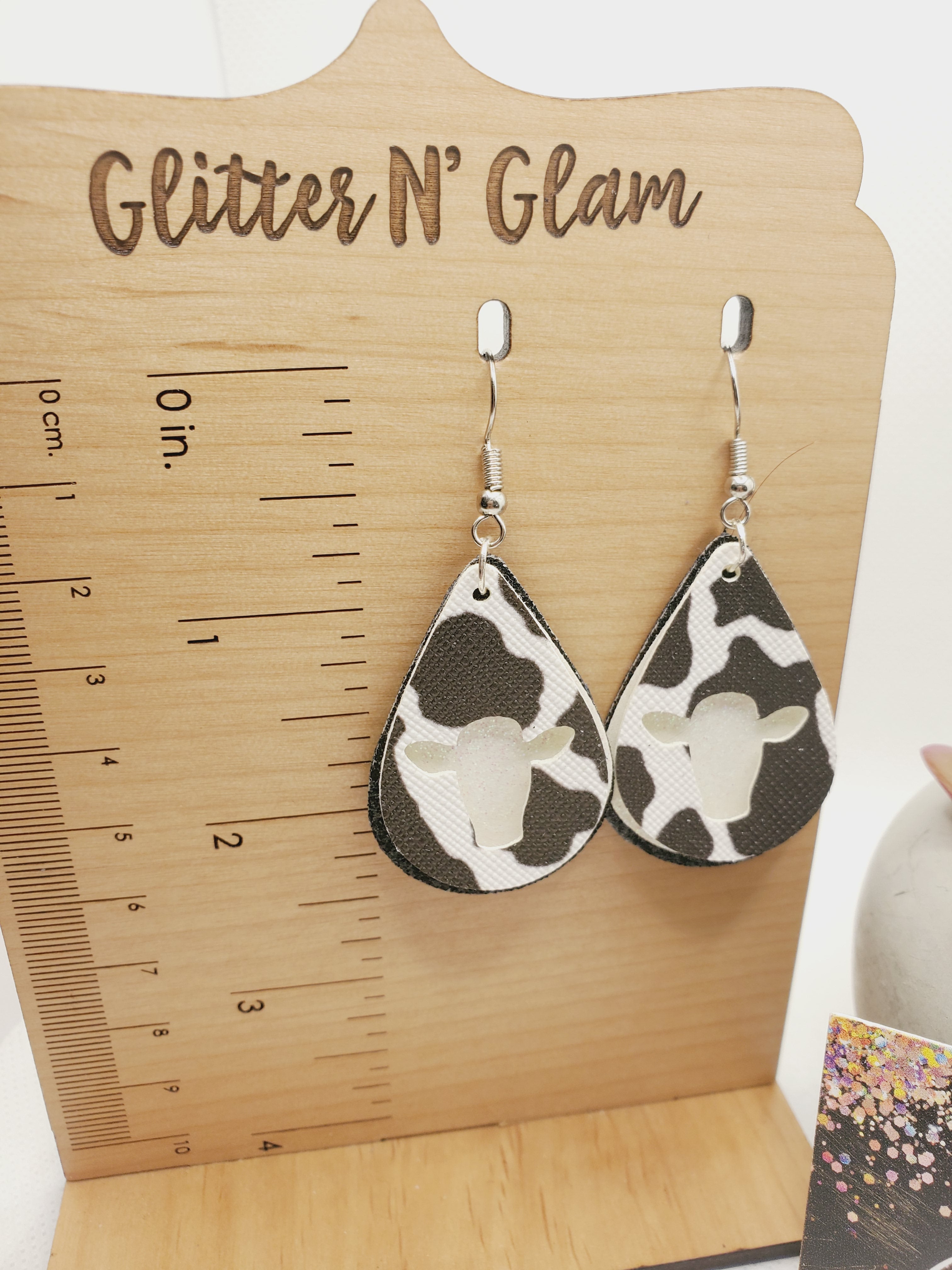 1249 Three Layer Cow Cut Out Dangle Earrings