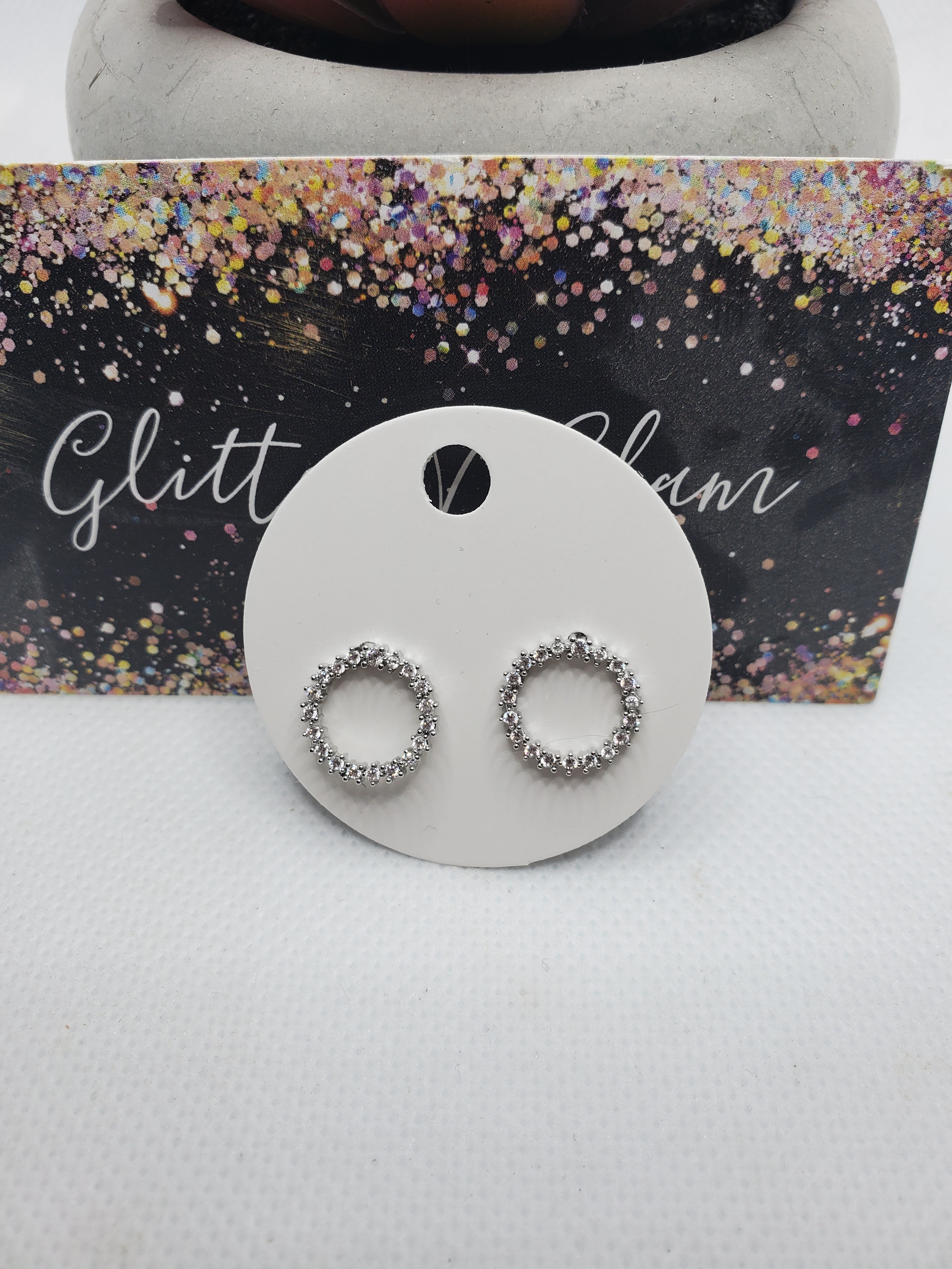 1290 Sparkly Silver Circle Stud Earrings