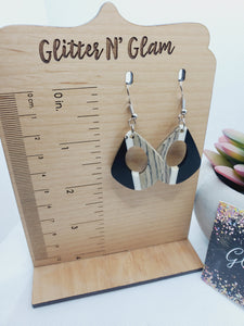 1341 Black and White Resin and Wood Dangle Earrings