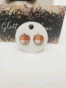 1469 Wood Orange Plaid Pumpkin Stud Earrings